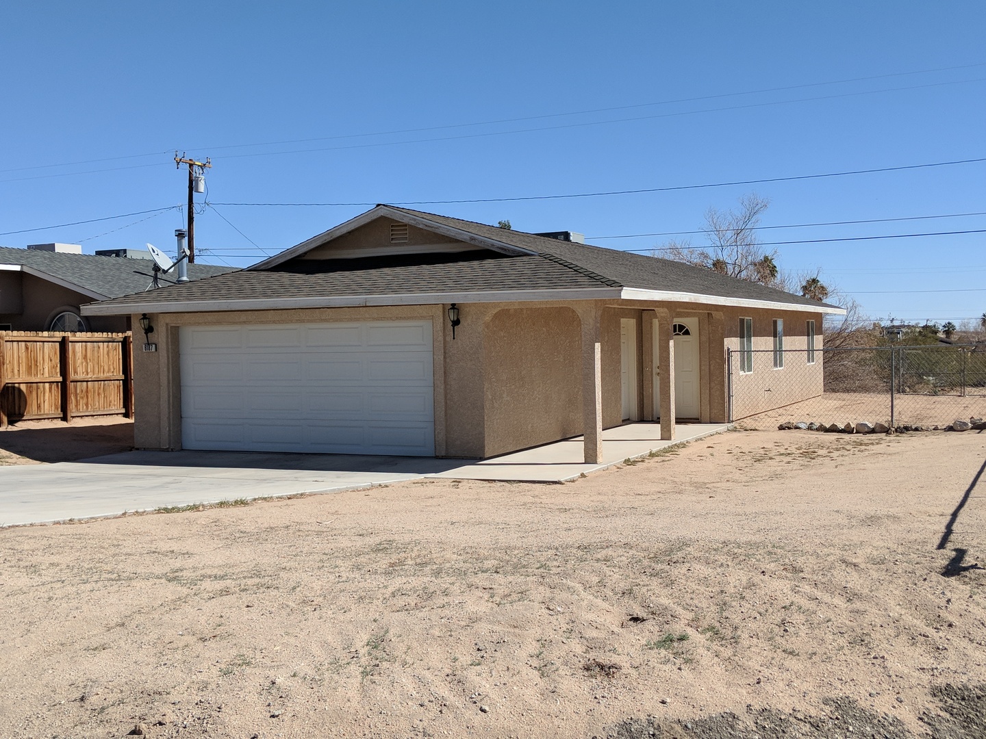 Twentynine Palms House: 6187 Chia