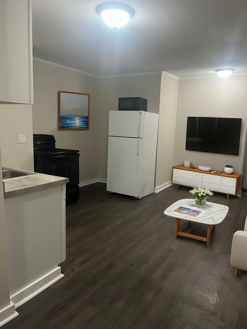 Muncie Apartment: 1517 South Walnut Street