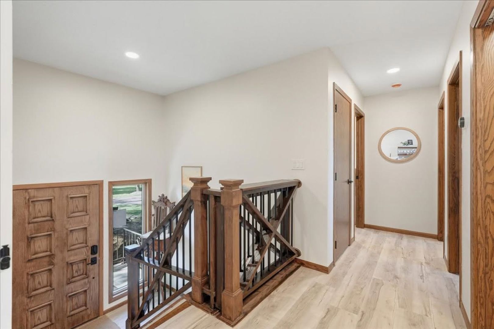 Hudson House: 767 Mallalieu Dr - Lake House