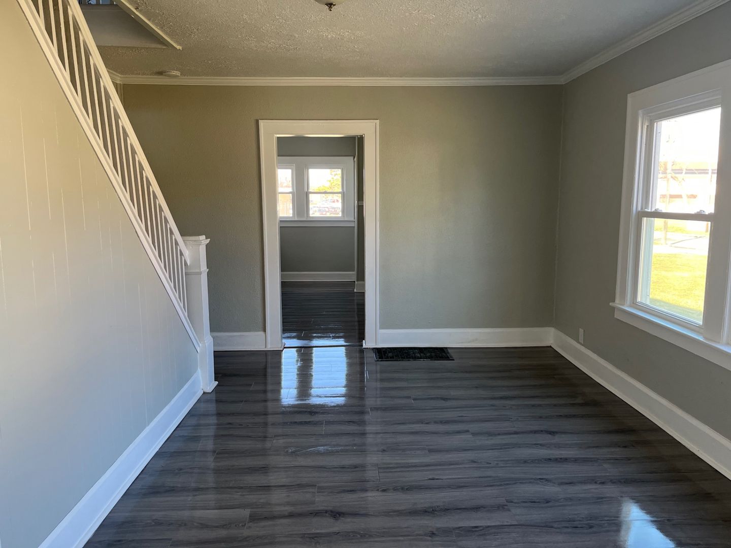 Anderson Apartment: 2105 Central Avenue