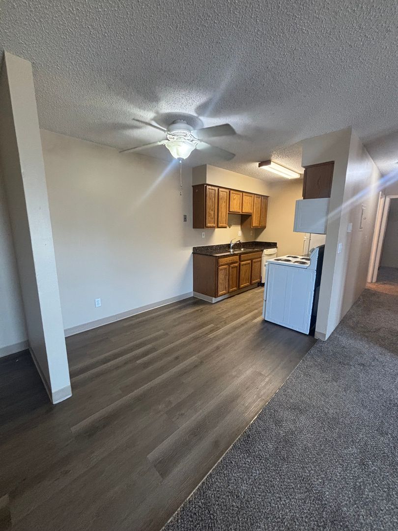 Waukee Apartment: 395 4th Street