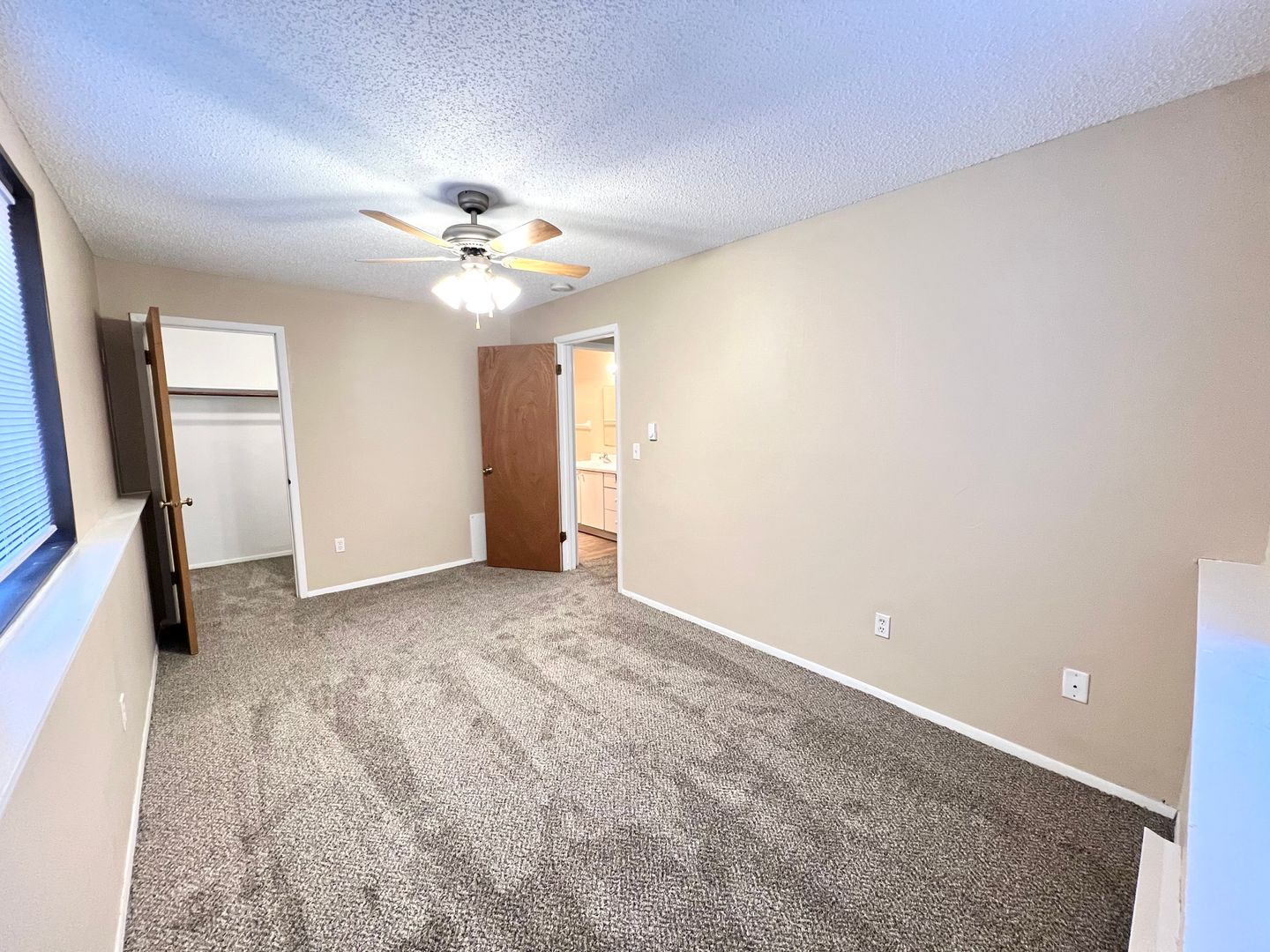 Waukee Apartment: 395 4th Street