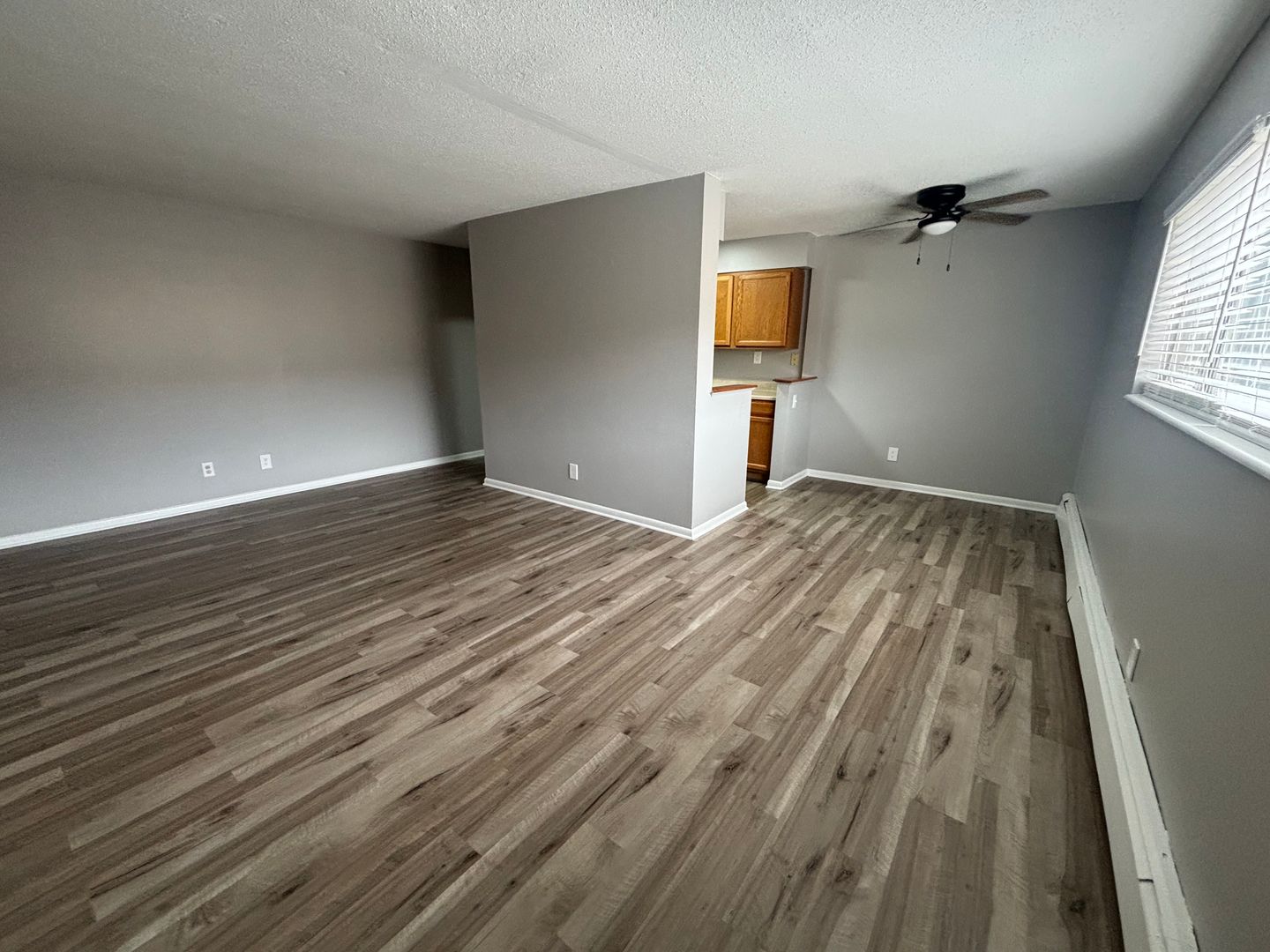 Urbandale Apartment: 7715 Hickman Road