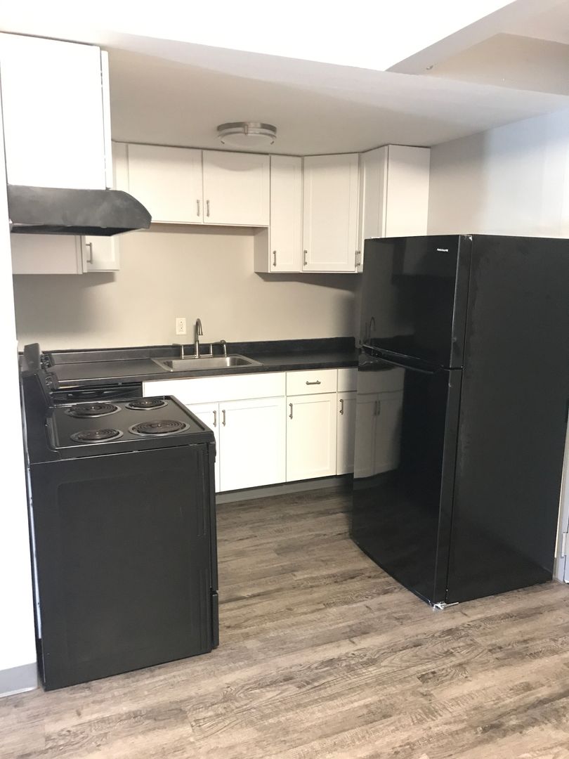 Des Moines Apartment: 2270 Bell Ave
