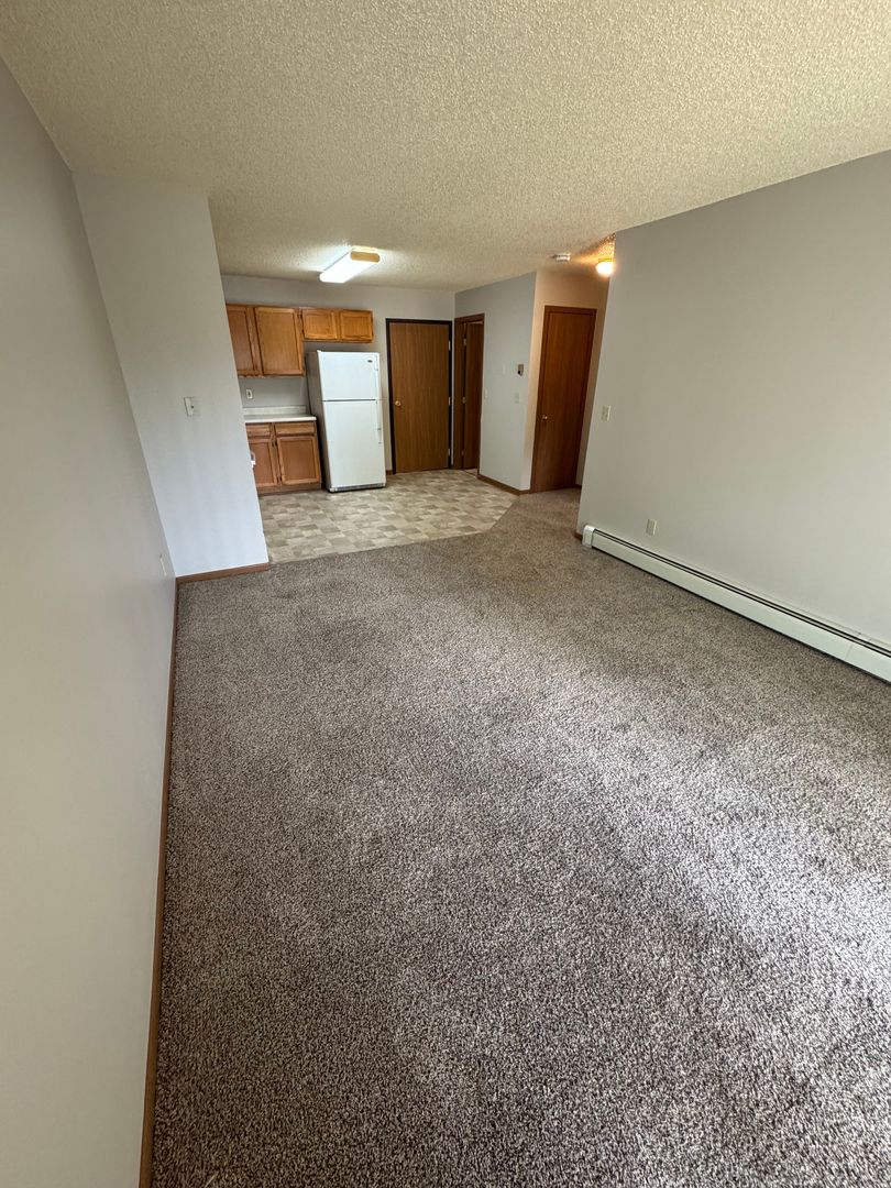 West Des Moines Apartment: 2625 Vine Street