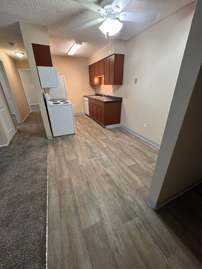 Waukee Apartment: 395 4th Street