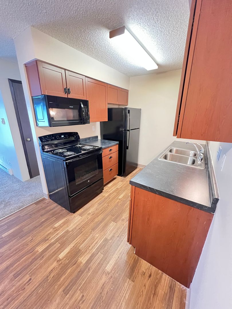 Waukee Apartment: 395 4th Street