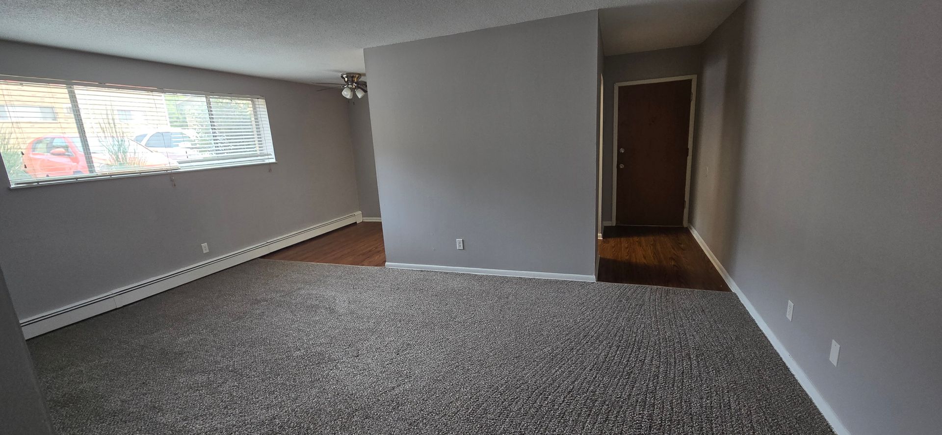 Urbandale Apartment: 7715 Hickman Road