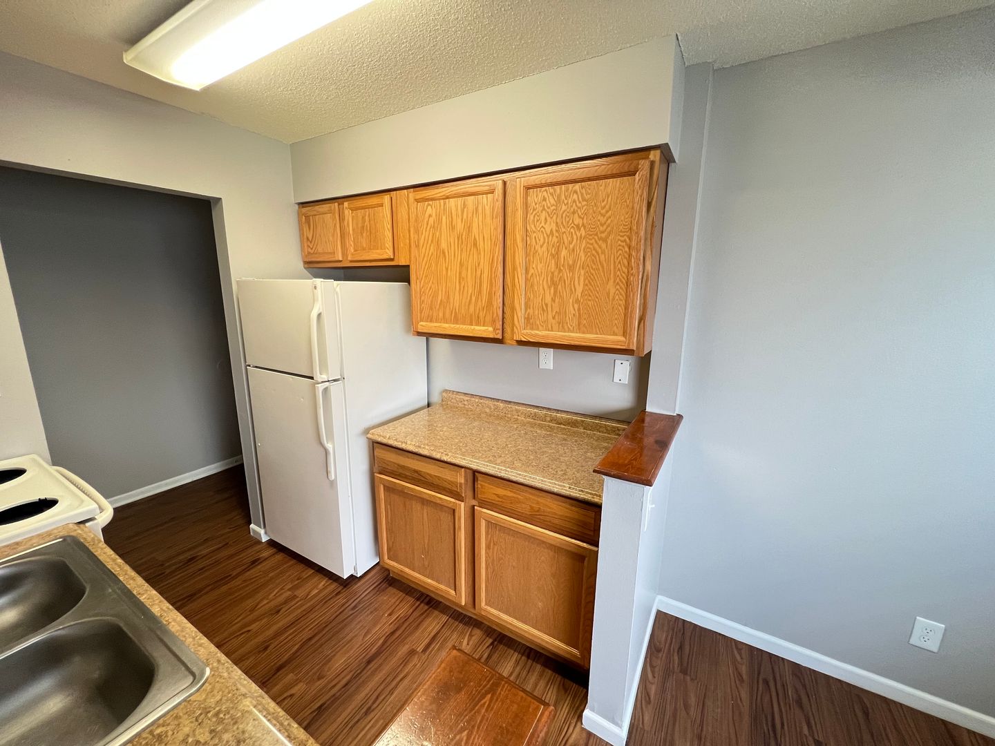 Urbandale Apartment: 7715 Hickman Road