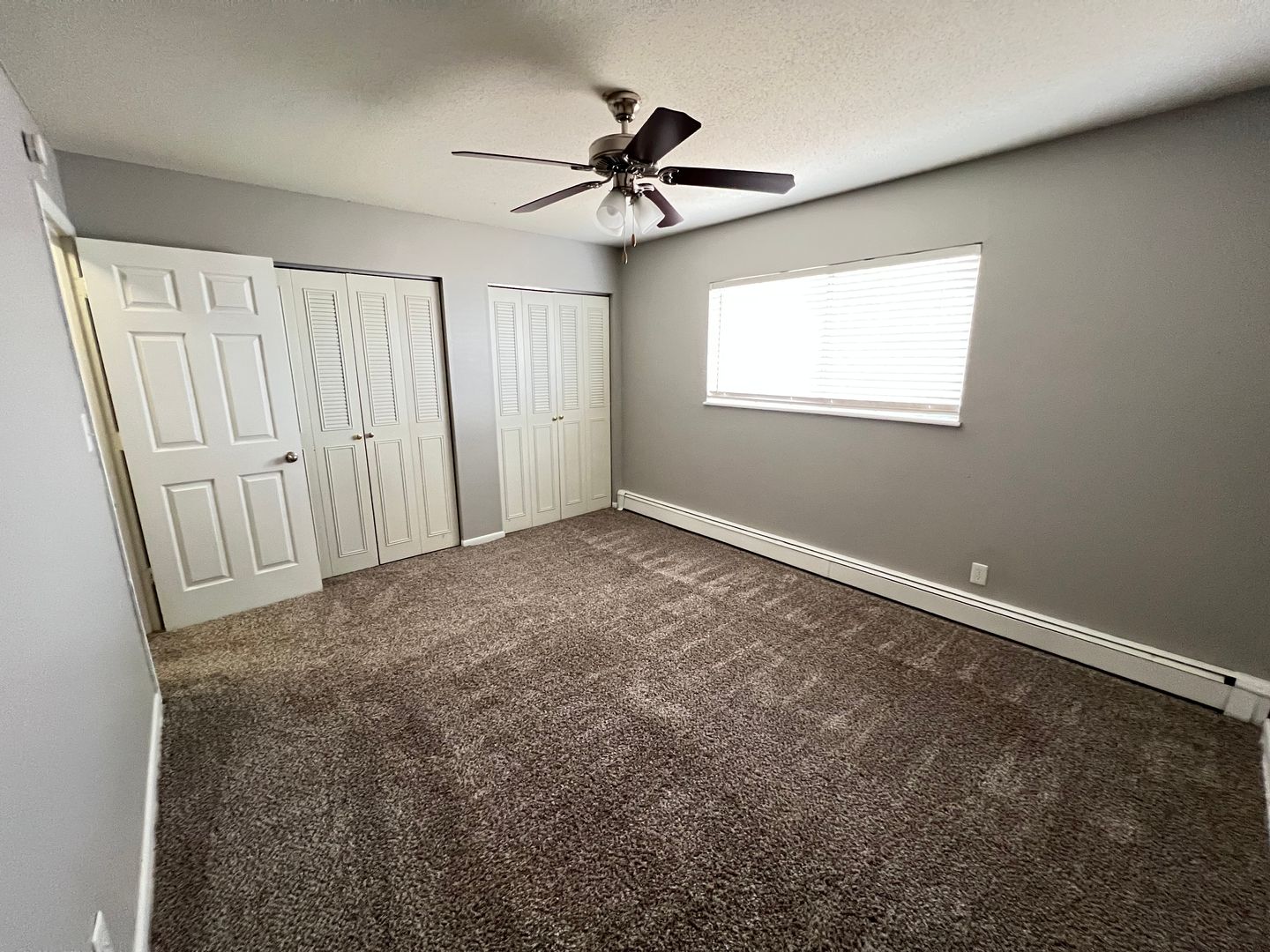 Urbandale Apartment: 7715 Hickman Road