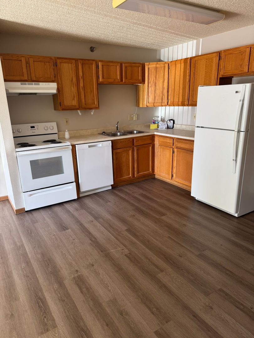West Des Moines Apartment: 2625 Vine Street