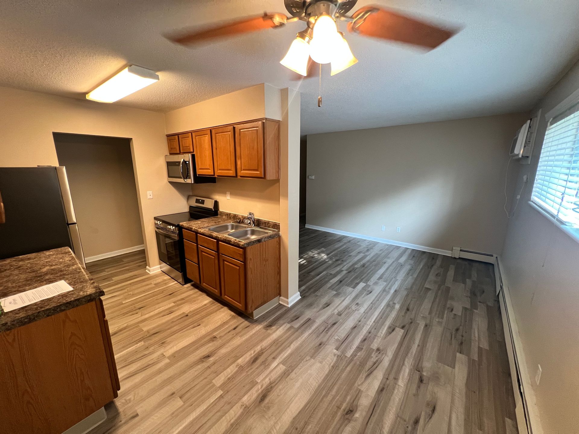 Urbandale Apartment: 7715 Hickman Road