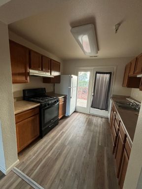 White River Village Apartments, Rifle CO – photo 1