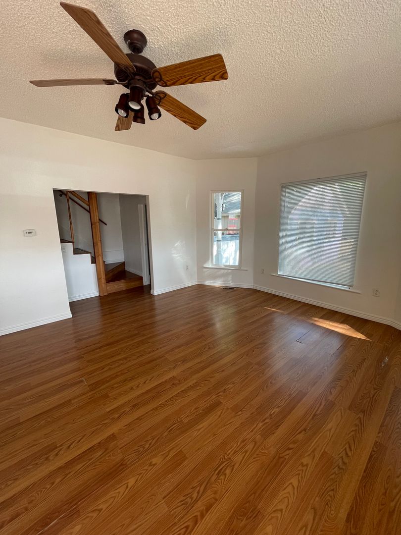 Rifle Apartment: 706 Railroad Ave -1