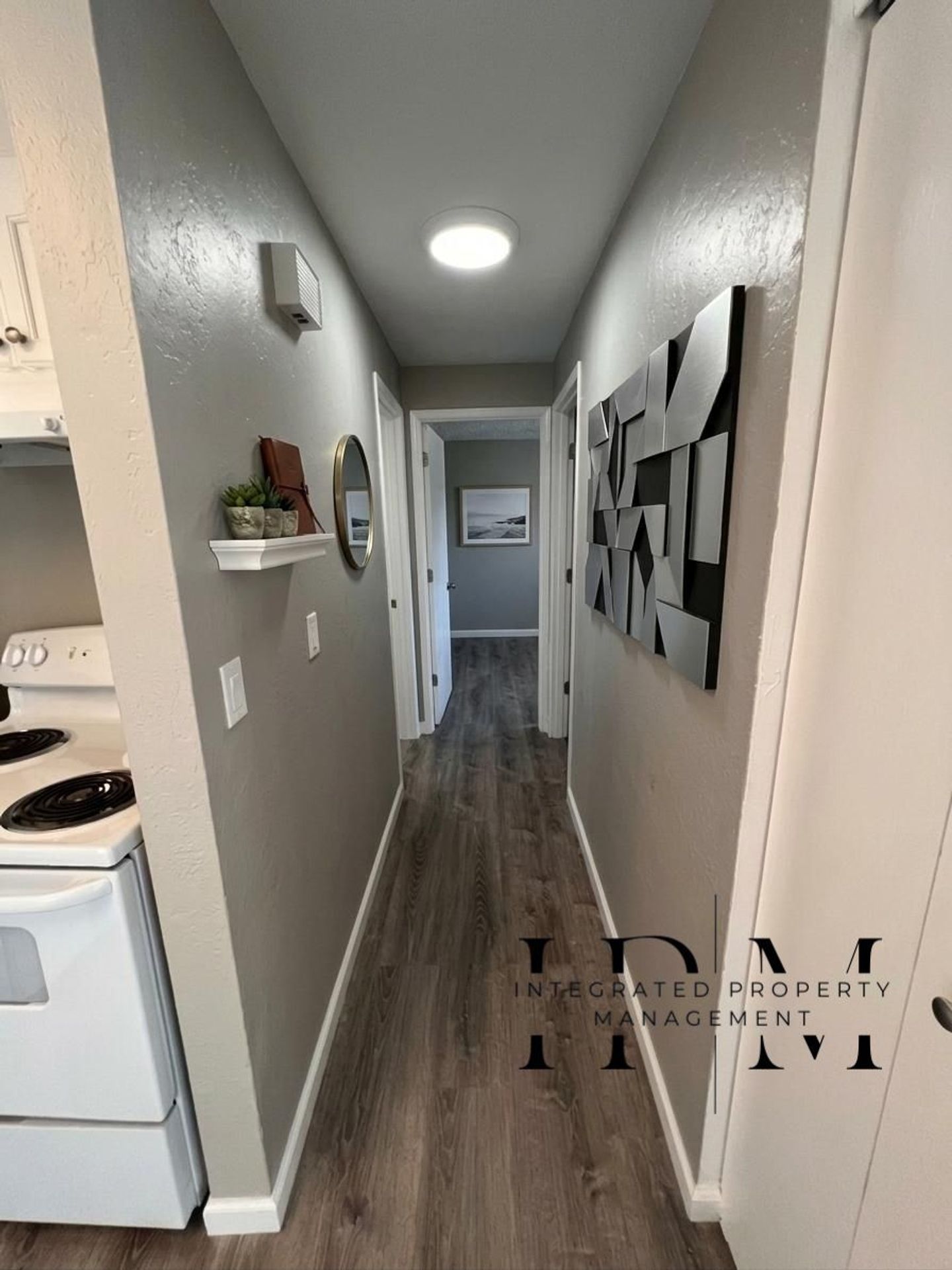 Olympia Apartment: 1025 Neil St NE