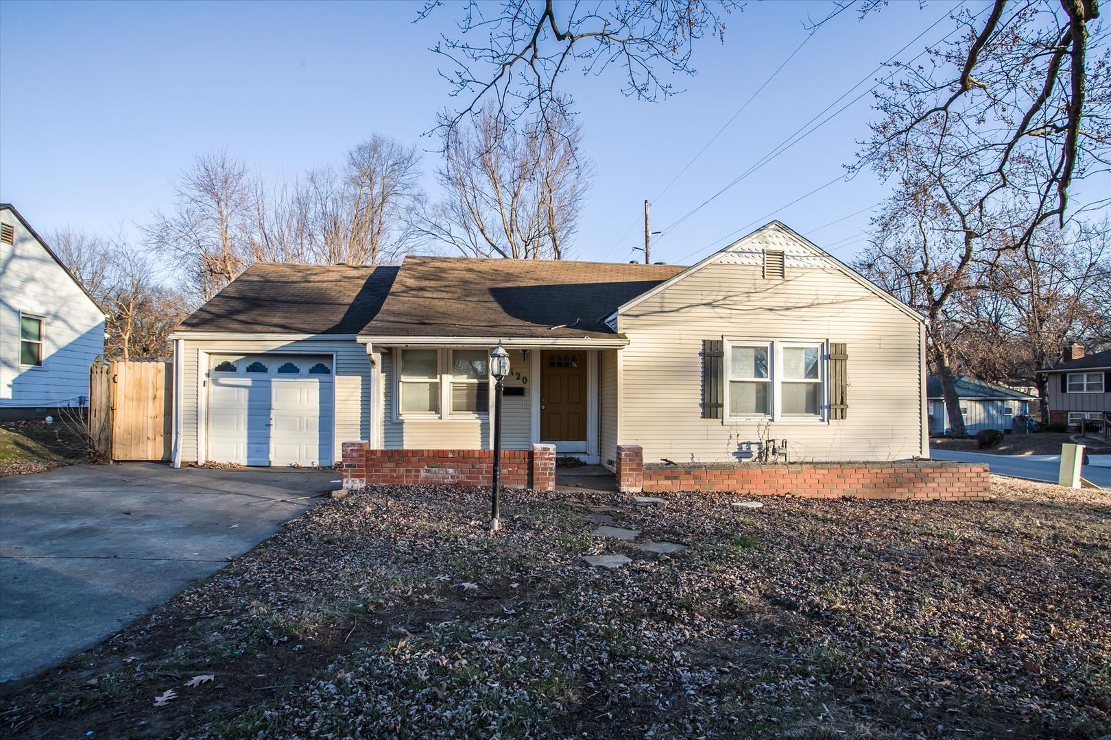 Raytown House: 11120 E 57th St