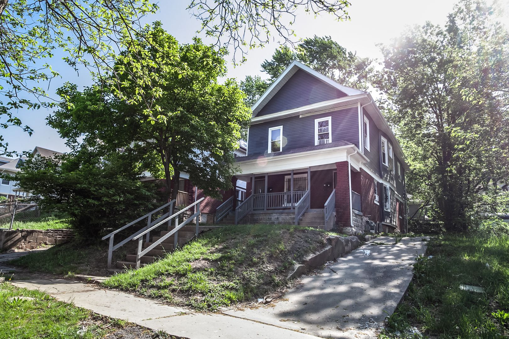 Kansas City Apartment: 3233 Park Avenue