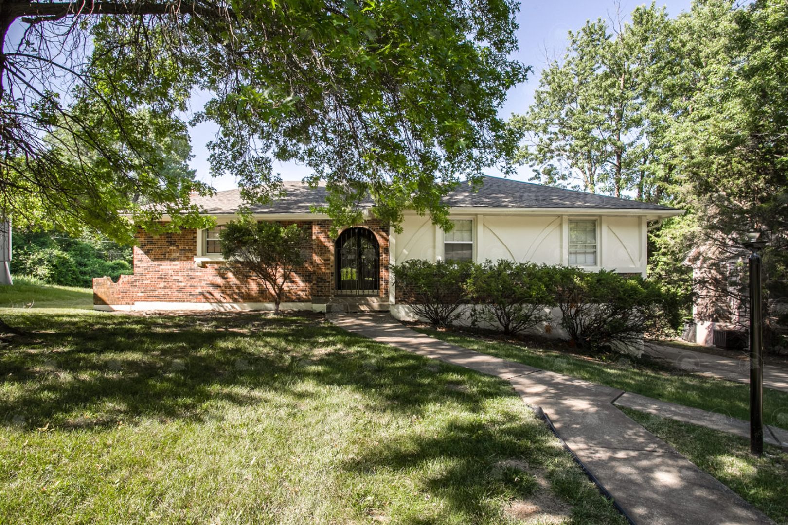 Kansas City House: 8435 East 56th Terrace