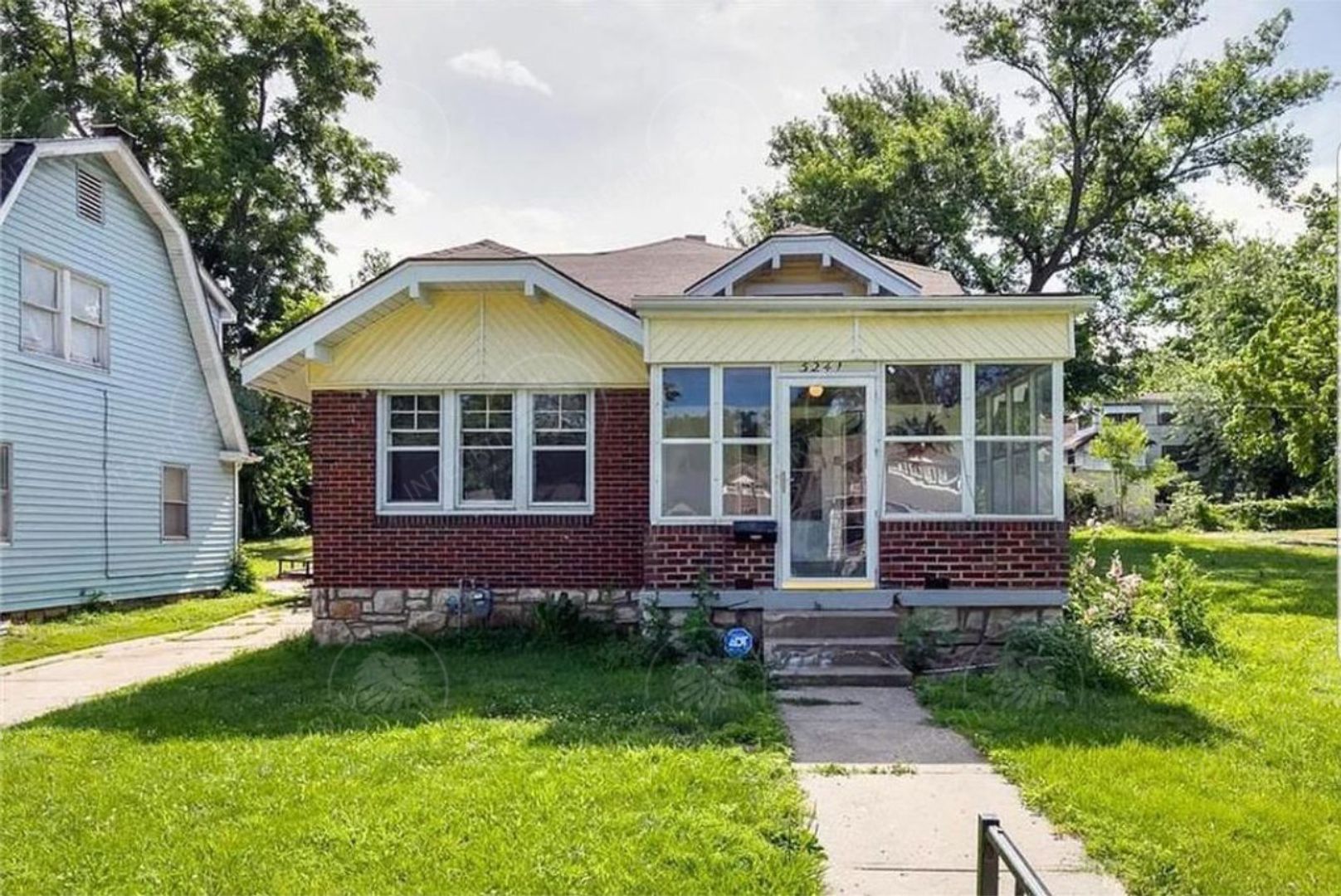 Kansas City House: 5241 Brookwood Avenue