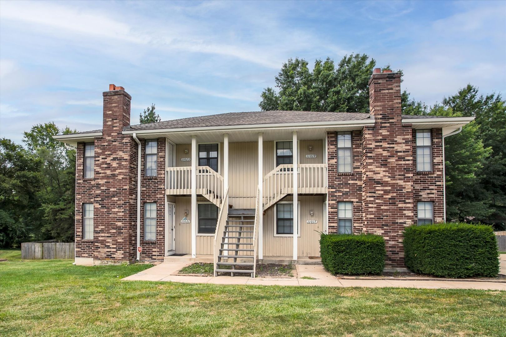 Raytown Apartment: 11009 - 11015 Rte 350 E.