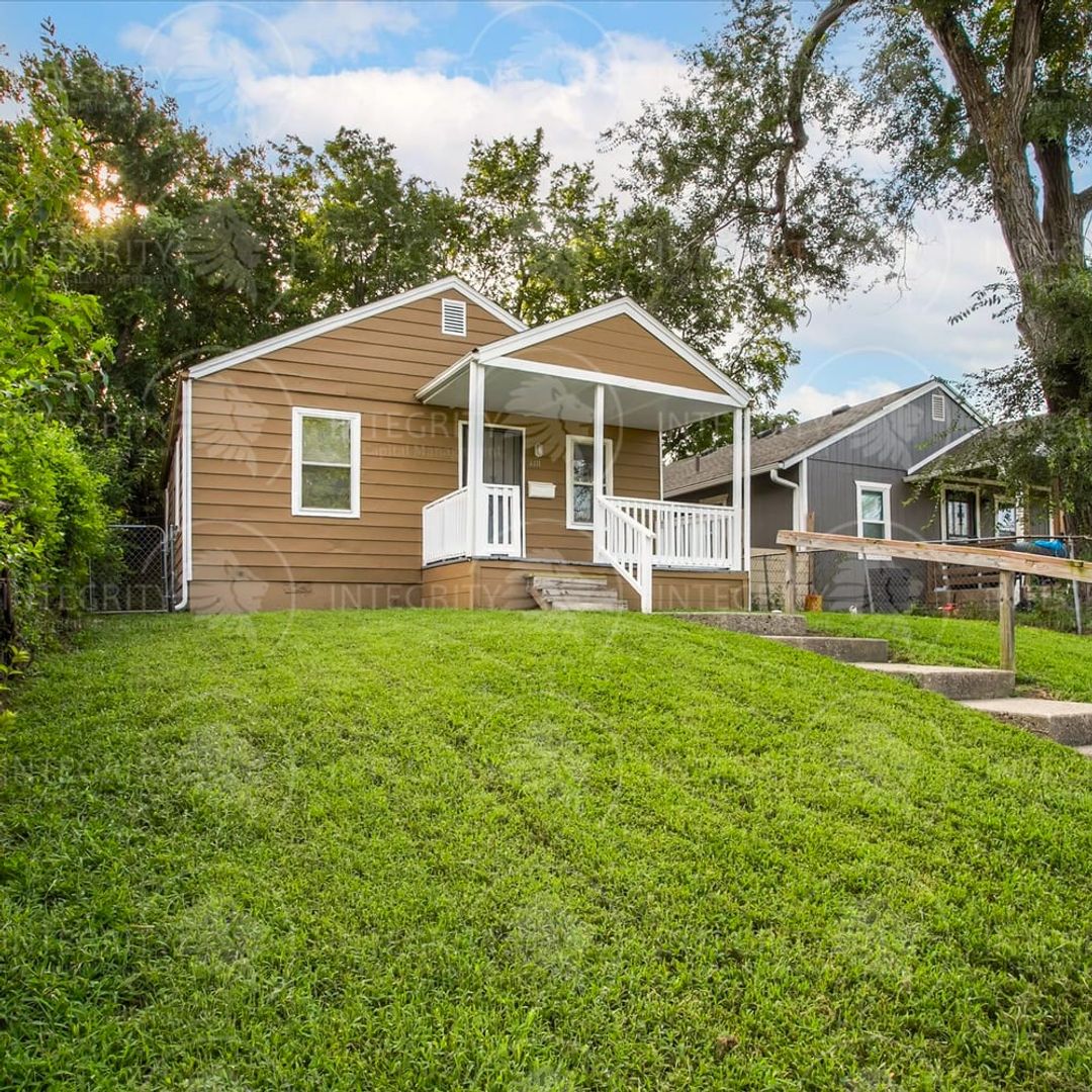 Kansas City House: 4411 S. Benton Ave
