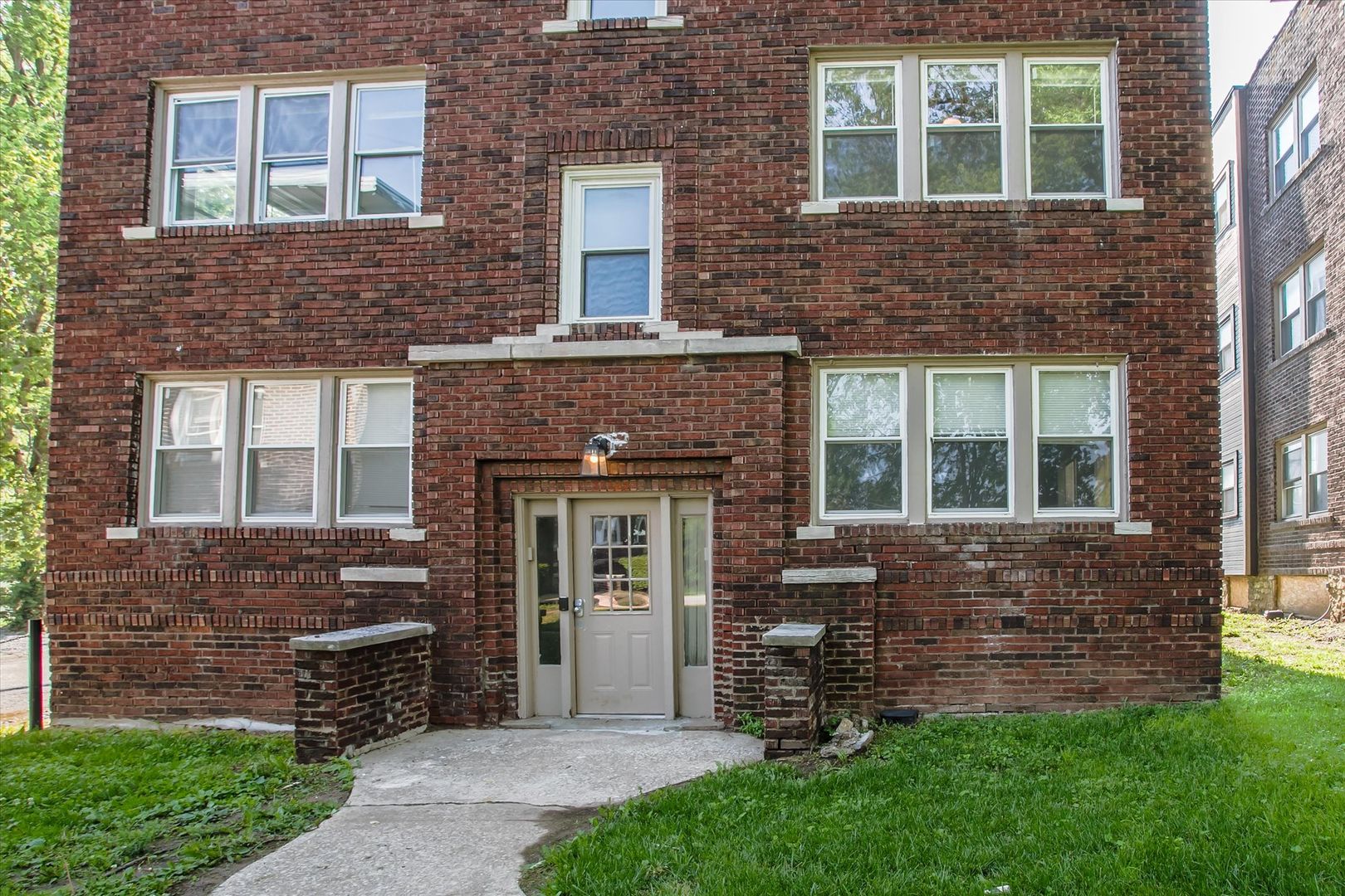 Kansas City Apartment: 527-529 Chestnut Ave.