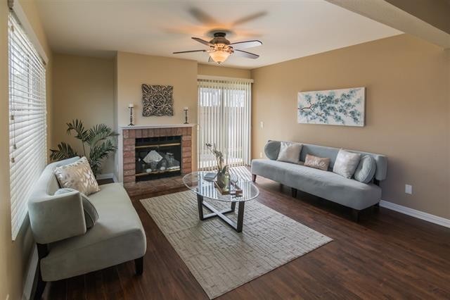El Cajon Townhome: 1380 E. Washington Ave. 49W