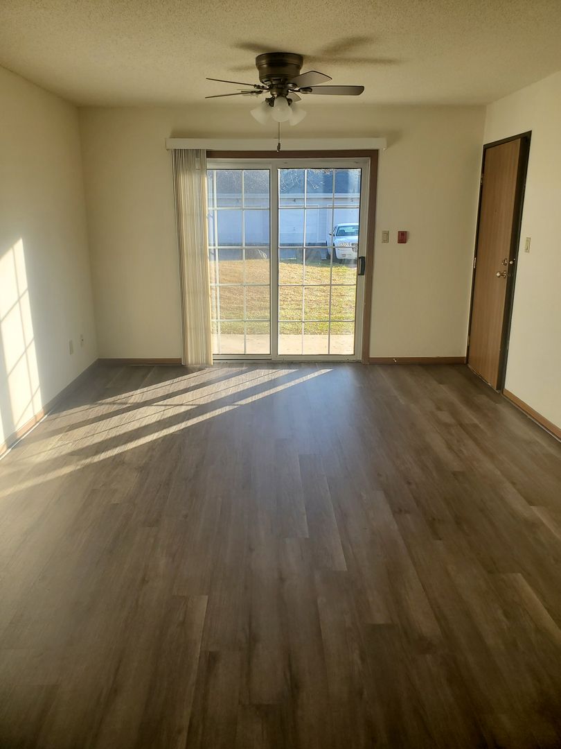 Fond du Lac Apartment: 918-938 4th Street