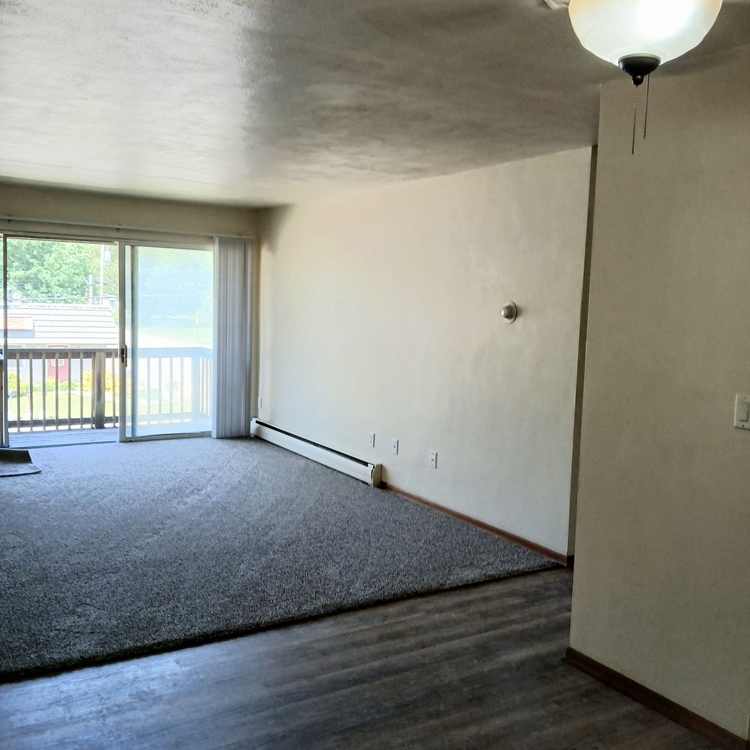 Arrowhead Pointe 6 of 6