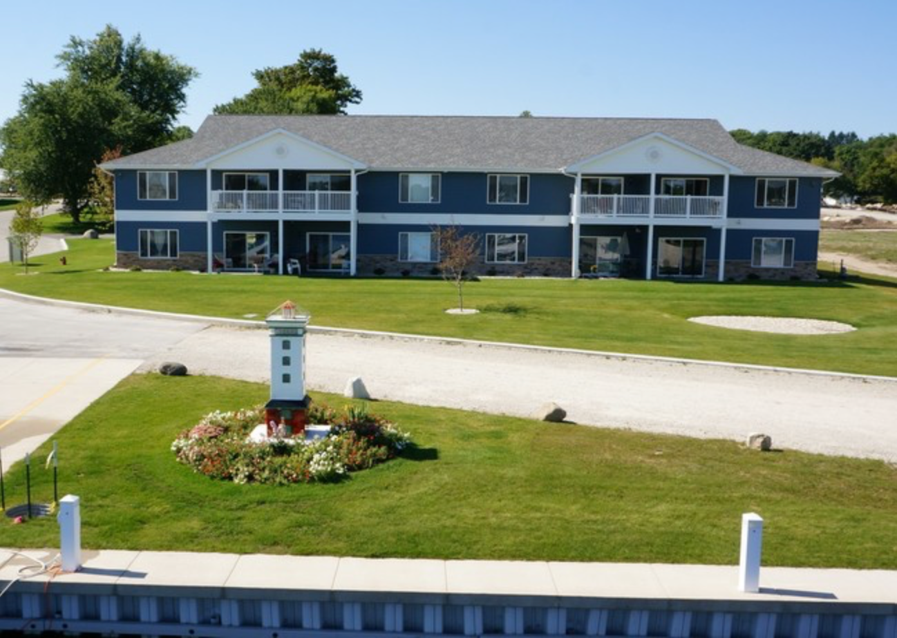 Sturgeon Bay Apartment: 170-265 Nautical Drive and Thorn Street