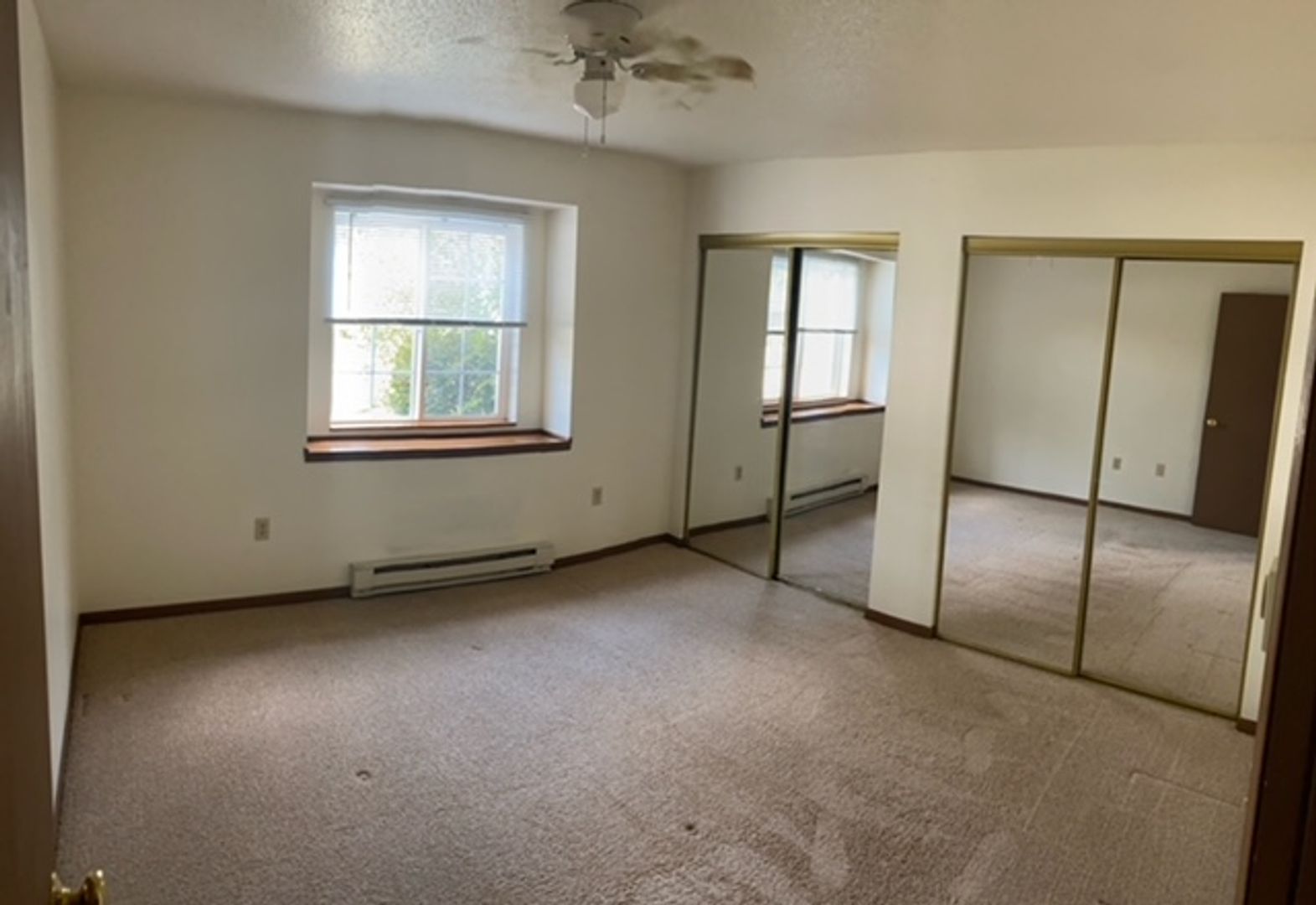 Hustisford Apartment: 480-500 W Juneau Street and 505 W Griffith Street