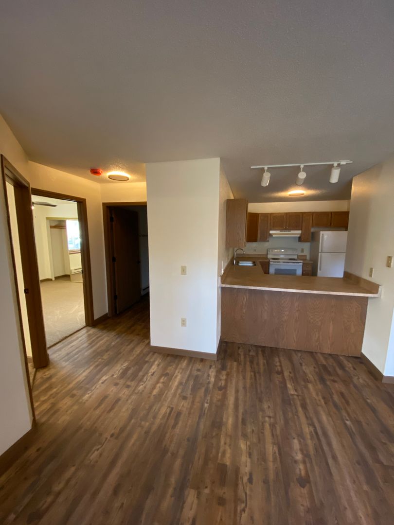 Hustisford Apartment: 480-500 W Juneau Street and 505 W Griffith Street