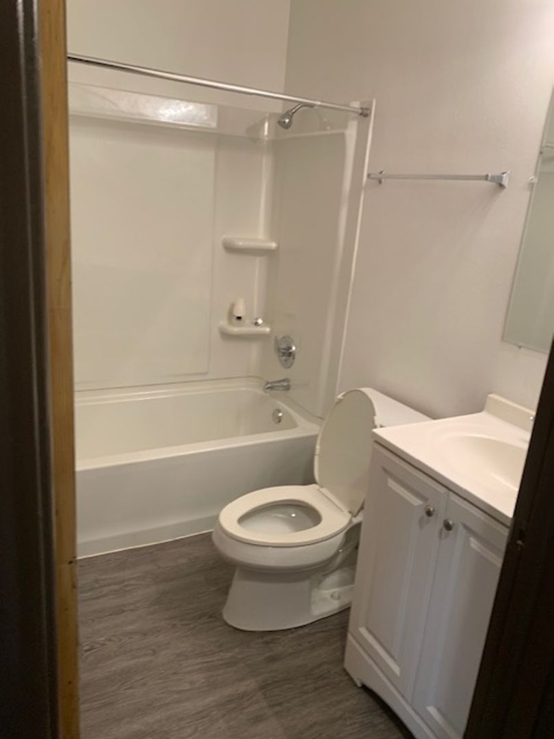 South Milwaukee Apartment: 3010 5th Avenue