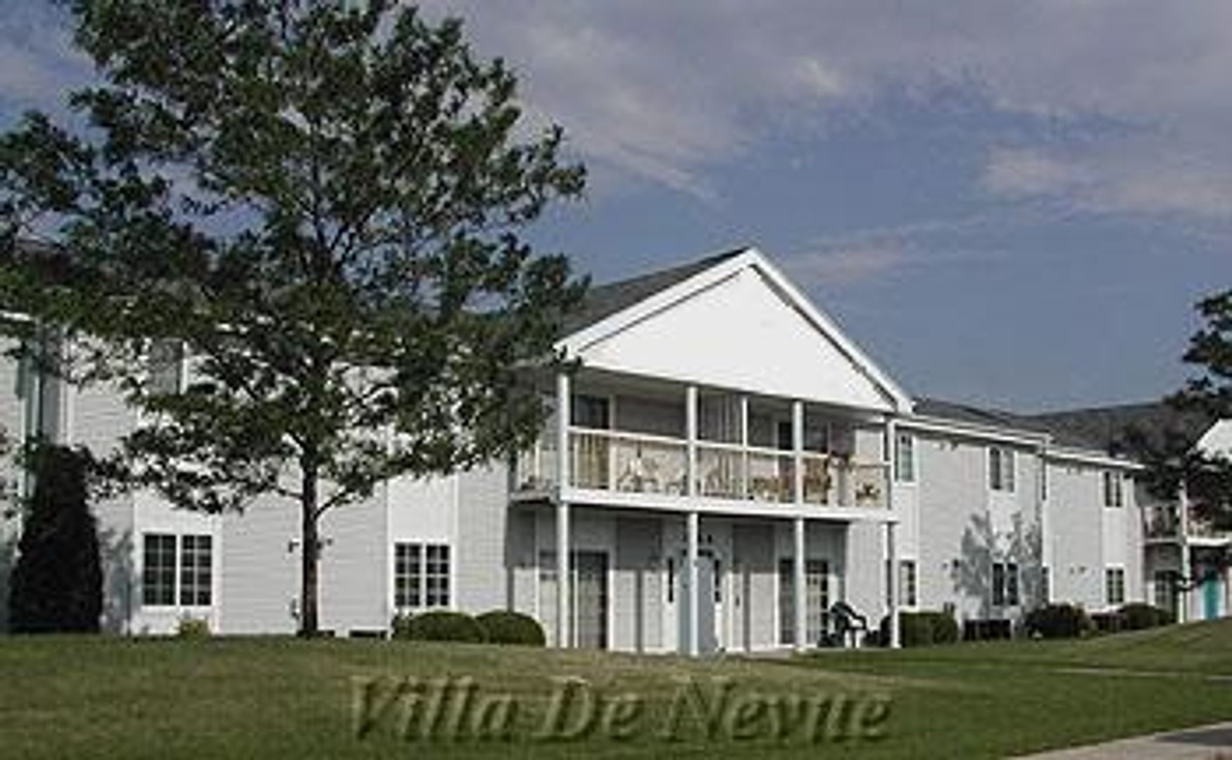 Fond du Lac Apartment: 918-938 4th Street