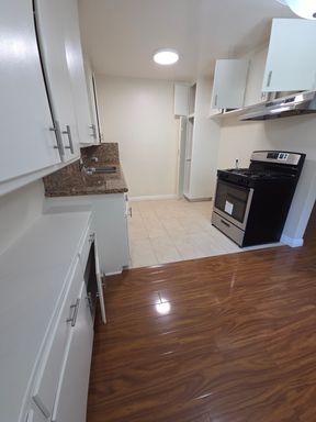 339 N. Howard Street, Apt. 02 – photo 1