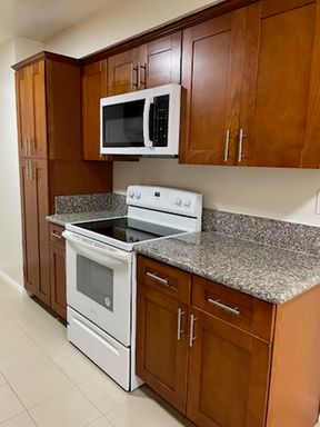First Floor 1BD 1BATH AVAILABLE – photo 1