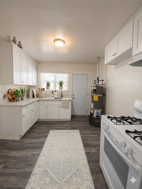 Newly renovated Studio in Glendale – photo 1