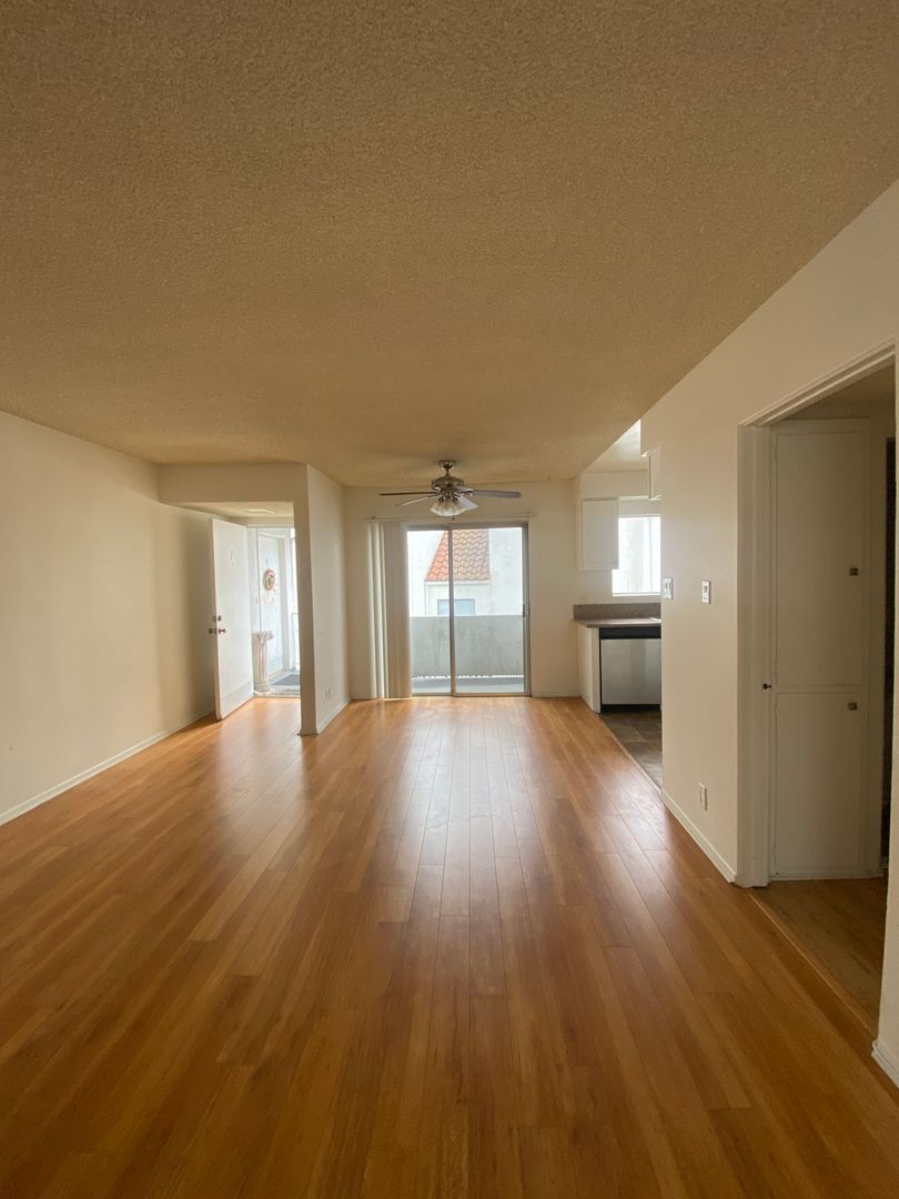 Glendale Apartment: 1344 Glenwood Road