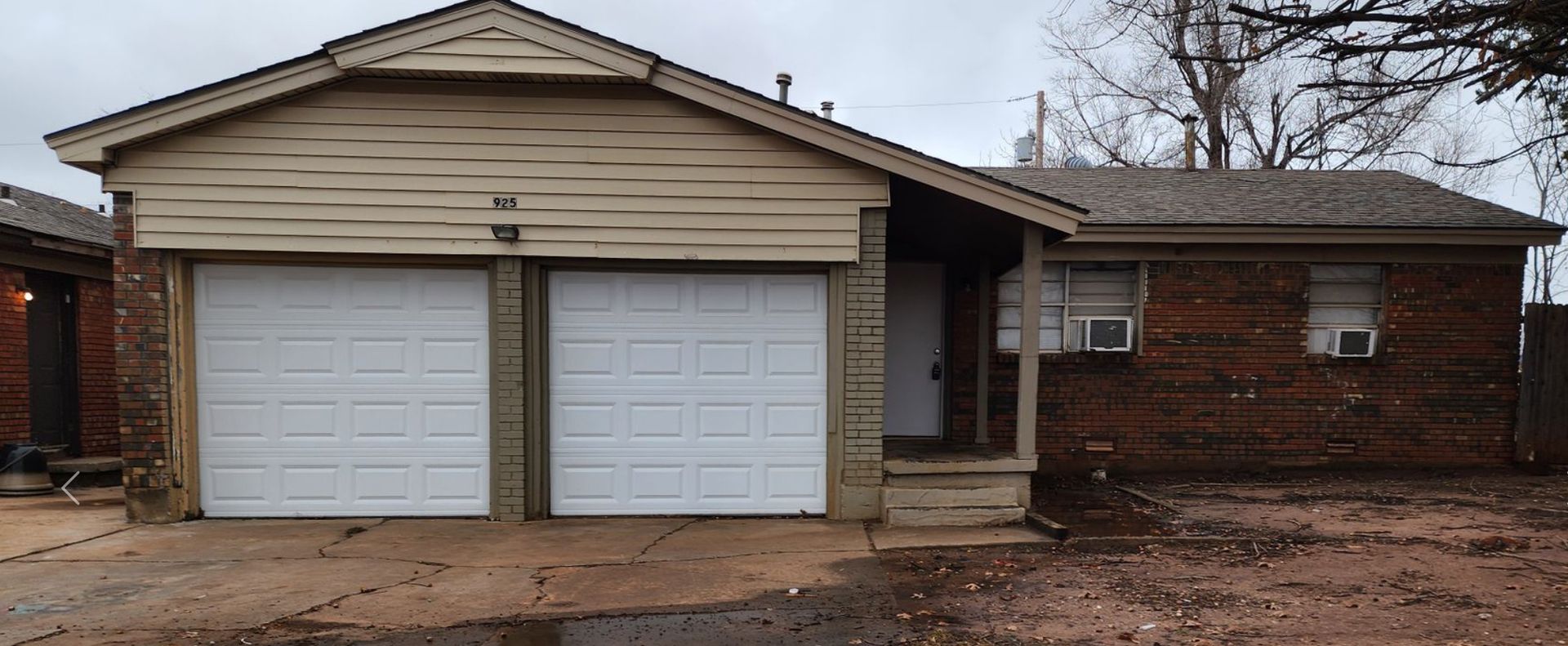 Oklahoma City House: 925 Southeast 70th Street