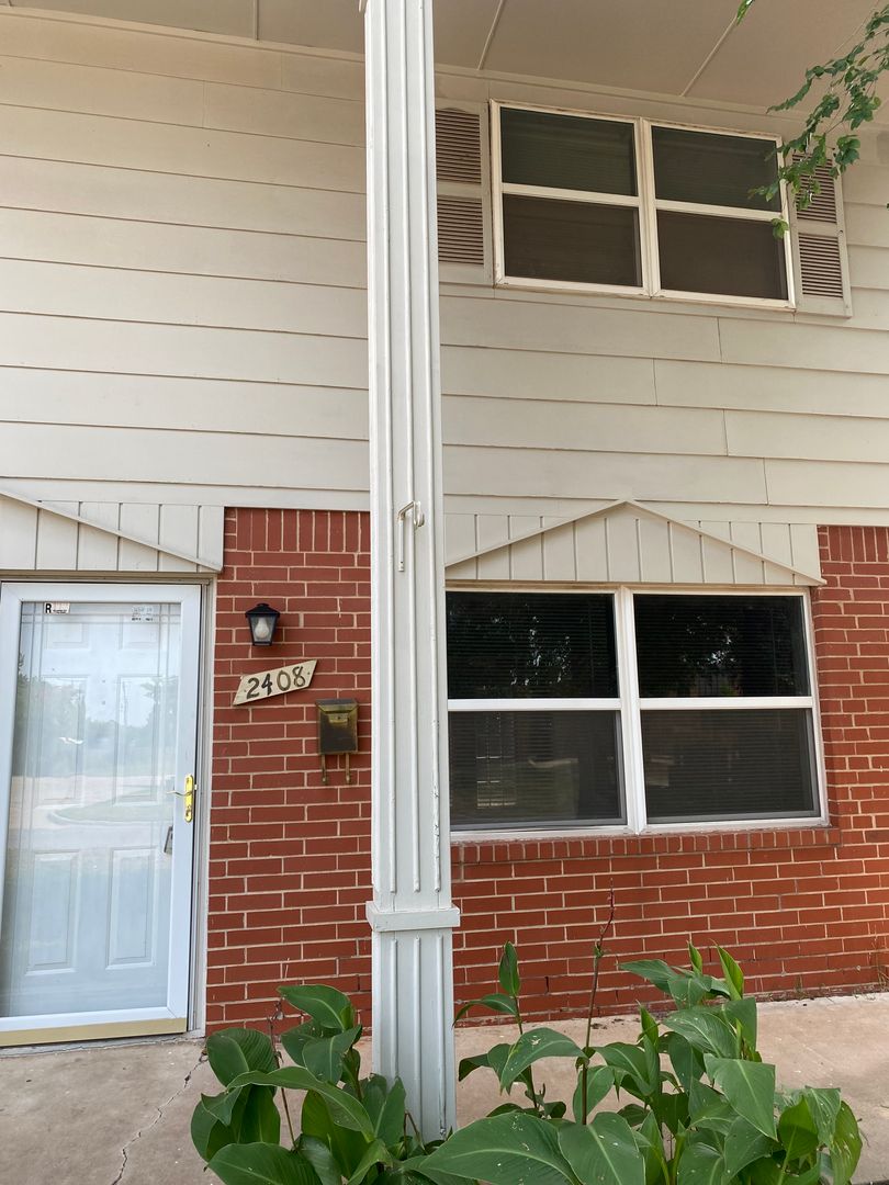 Oklahoma City House: 2408 N Reeves Avenue