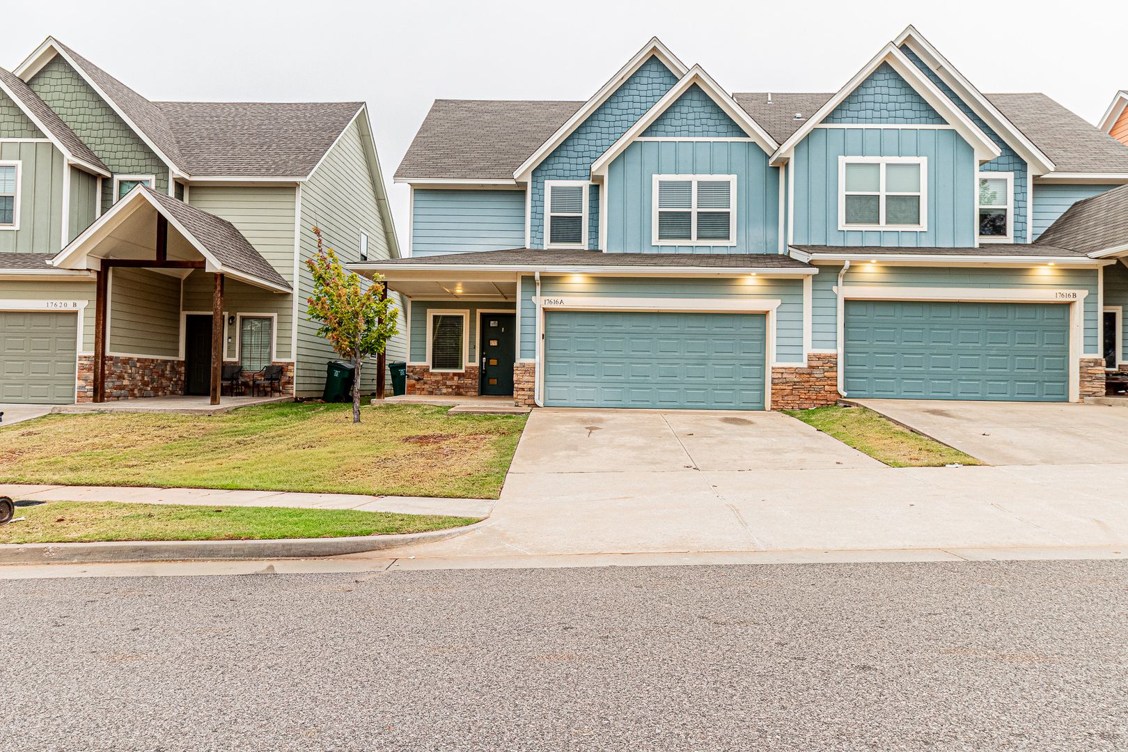 Edmond House: 17616 Hampton Park Dr Unit A