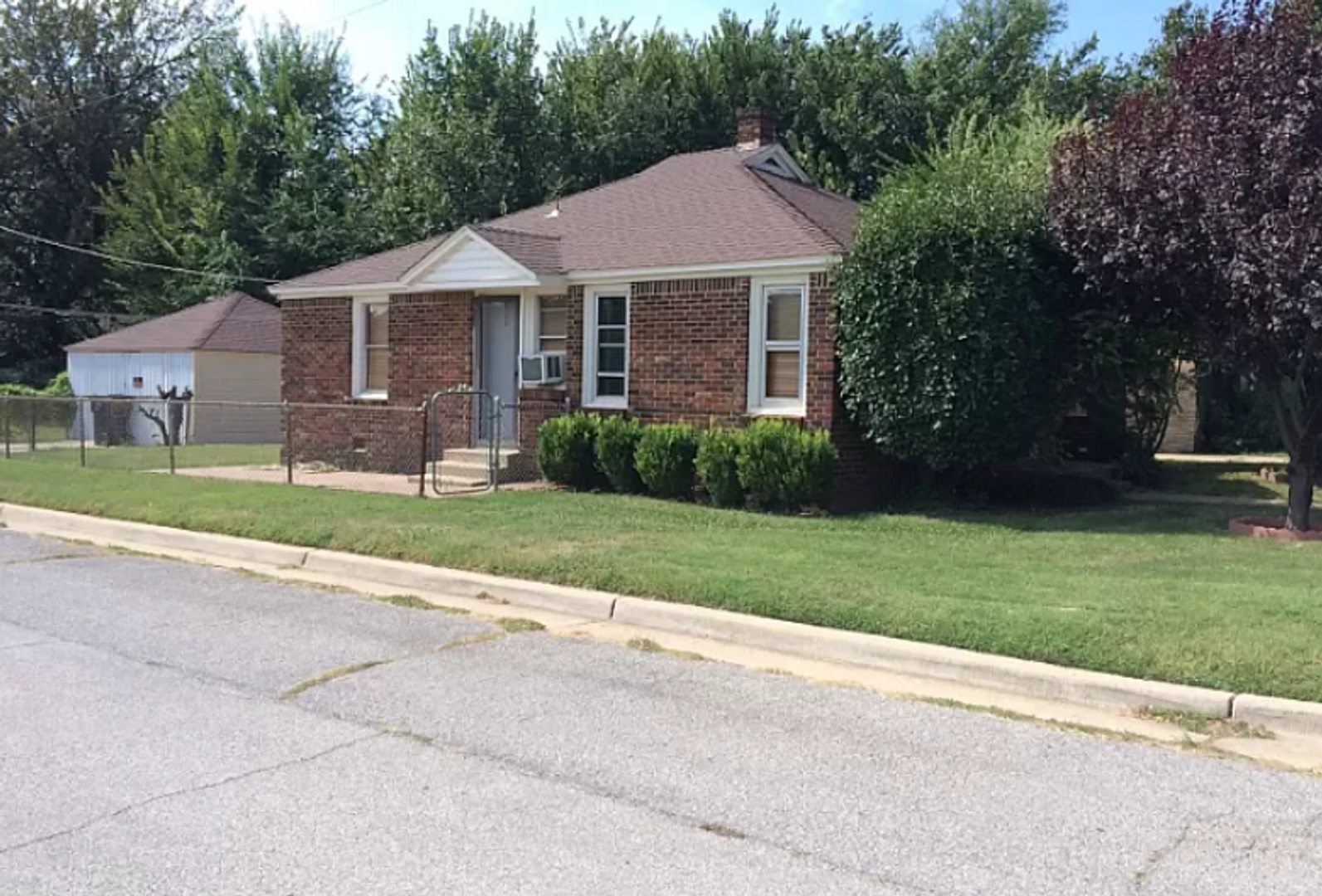 Oklahoma City Apartment: 3400 NW 15th St