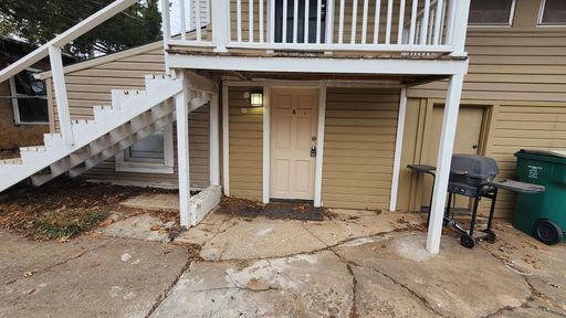 223 NW 24th unit A Downstairs