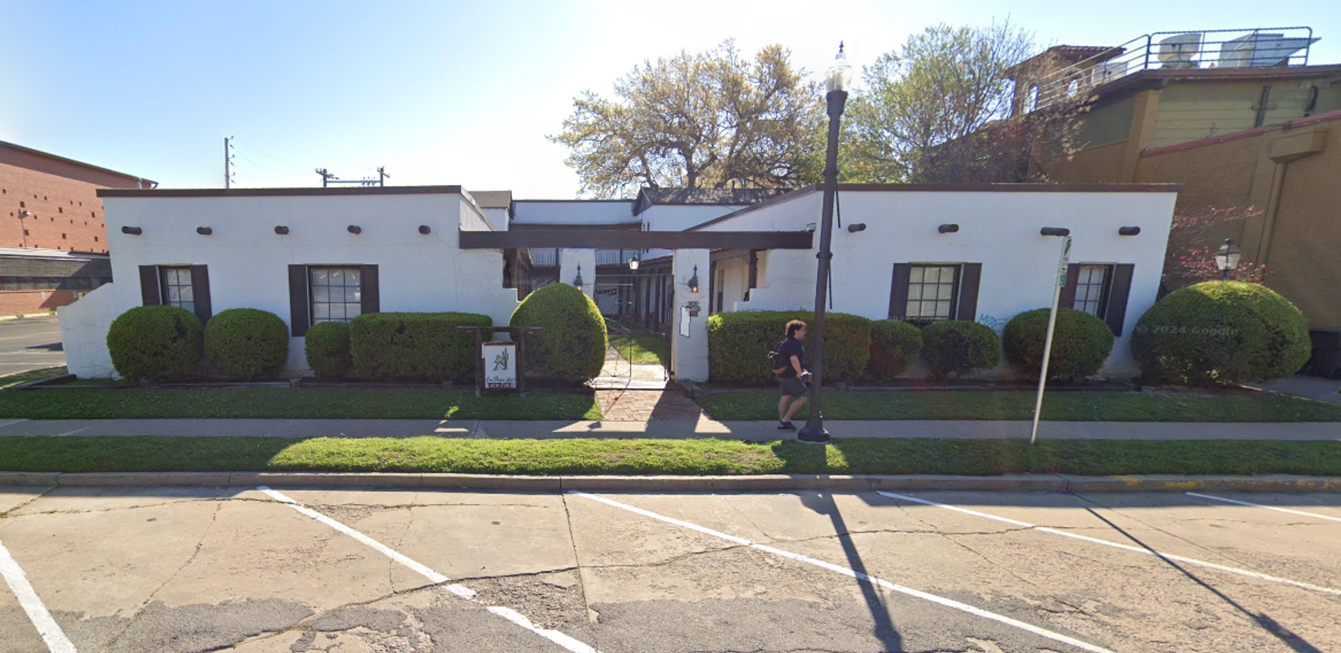 Norman Apartment: 571 S. University Blvd.