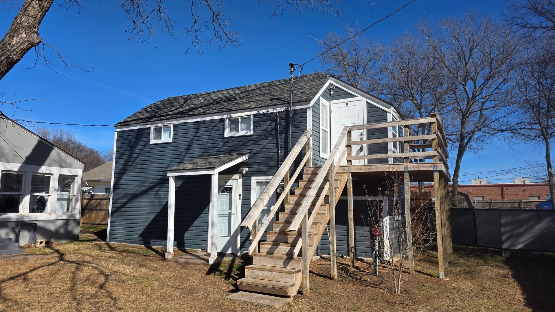 Norman House: 306 1/2 E. Hughbert Ave Apt B