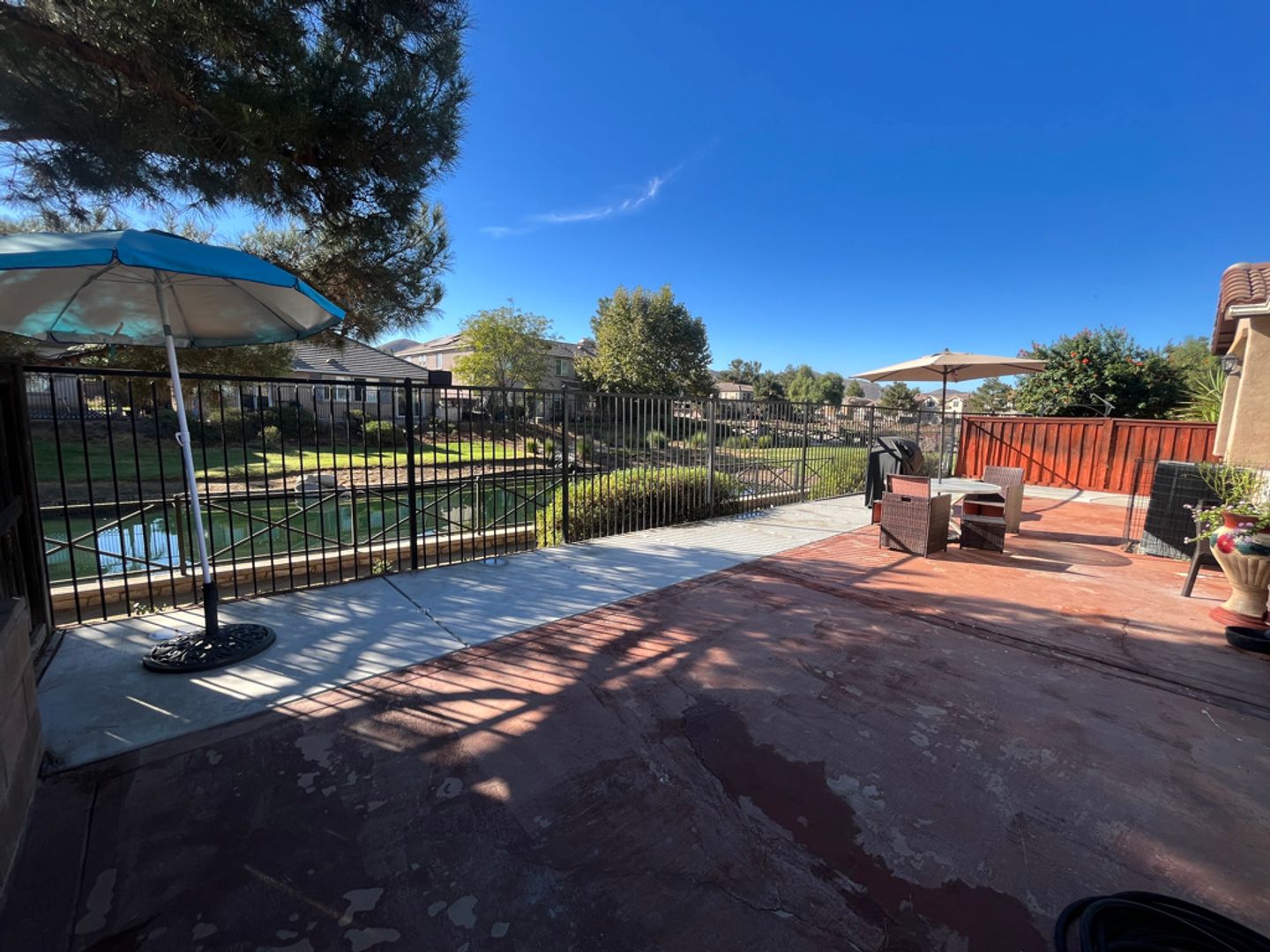 1560 Gazebo Ln, Hemet, CA 92545