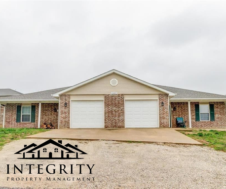 Duplex close to post!