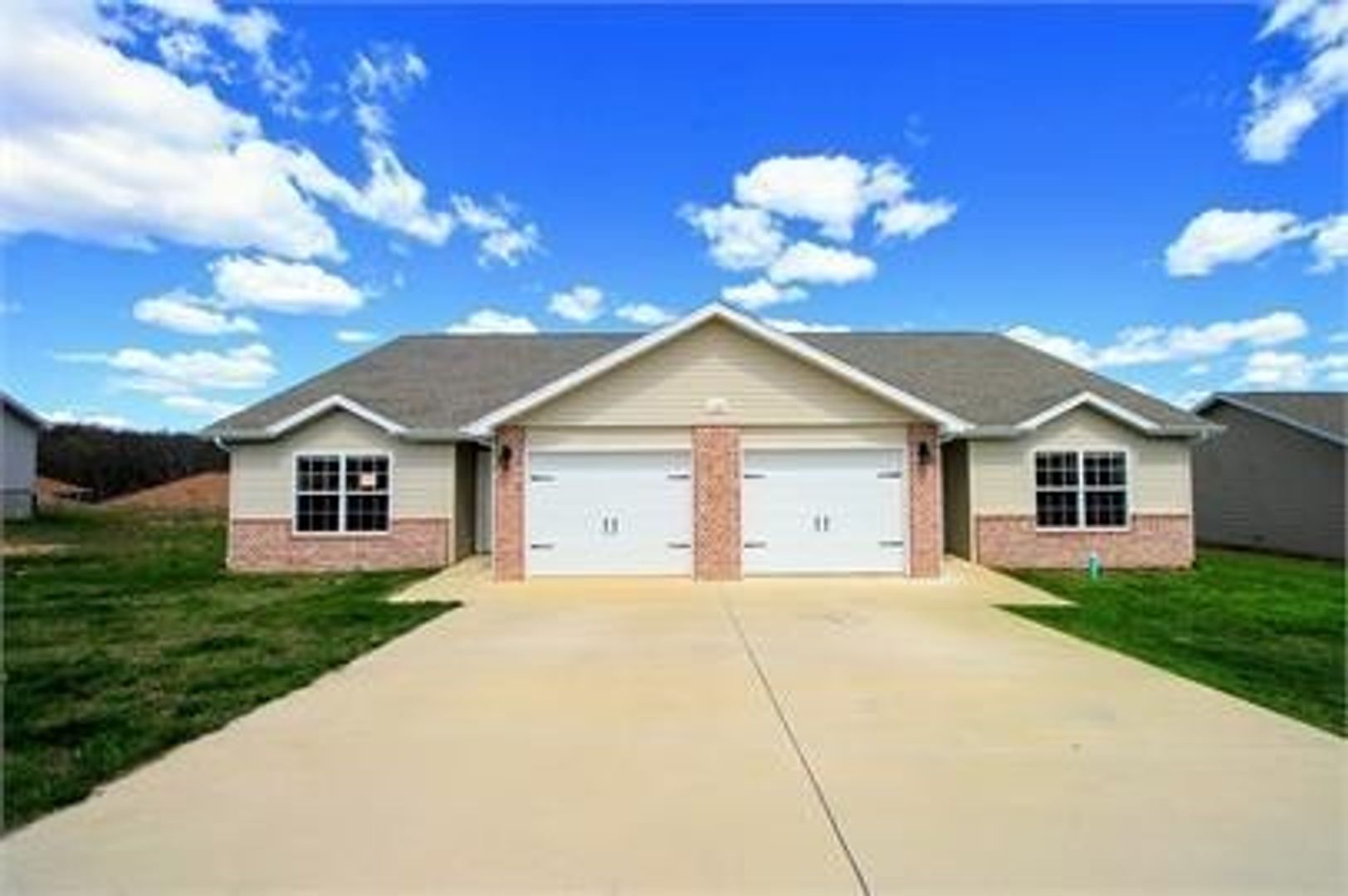 Waynesville Apartment: 113 Edna