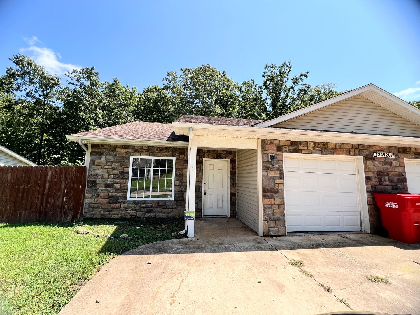 St. Robert Apartment: 24926 Talladega