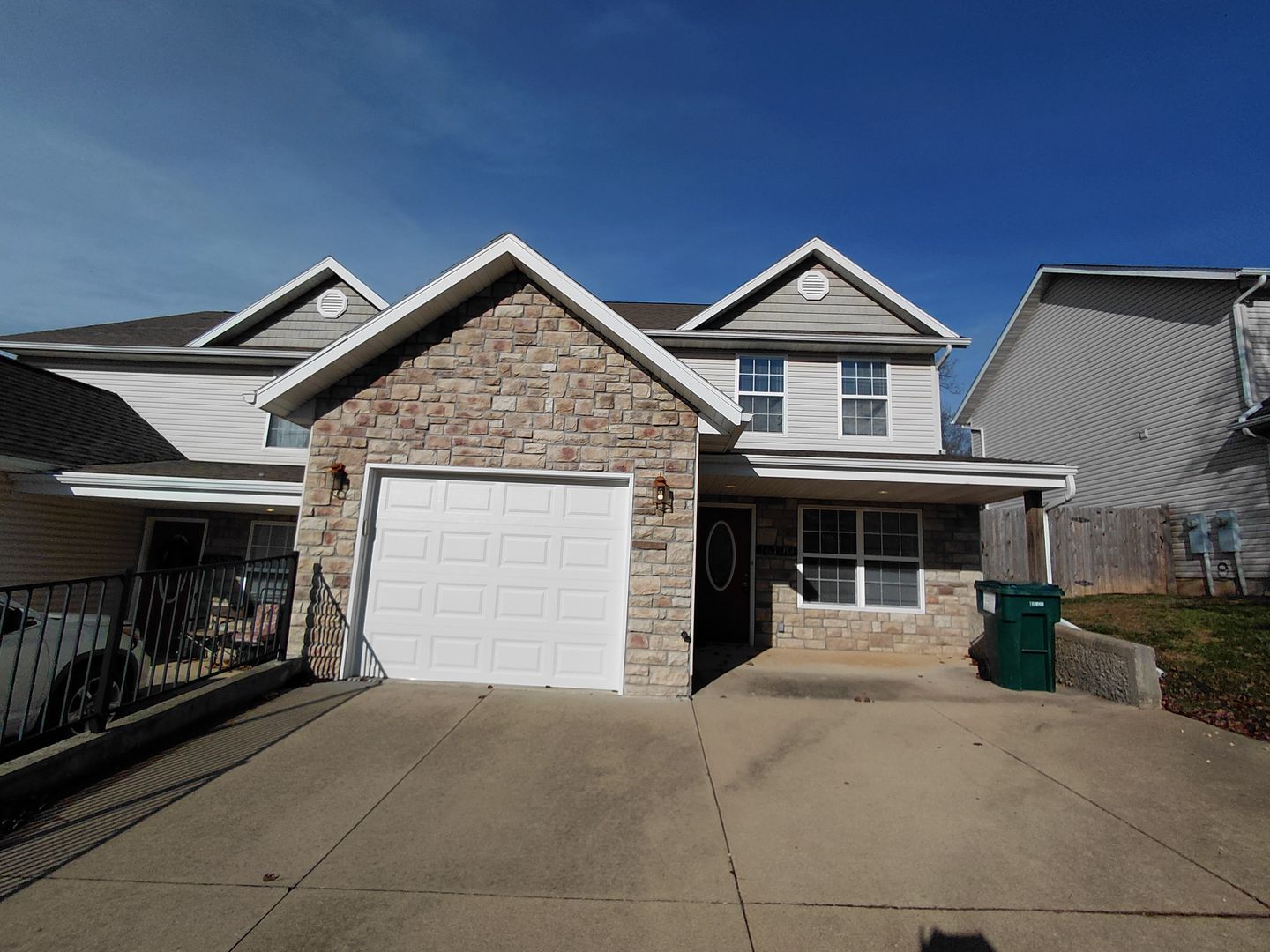 St. Robert Apartment: 16328 A&B Holy Cross